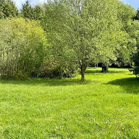 Grange A Grains A L'ombre D'une Tour Tatil Evi