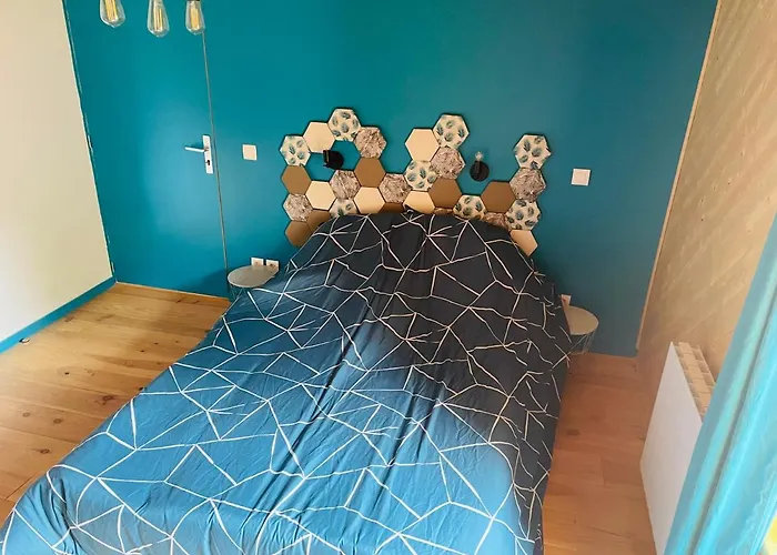 Grange A Grains A L'ombre D'une Tour * Tournebu